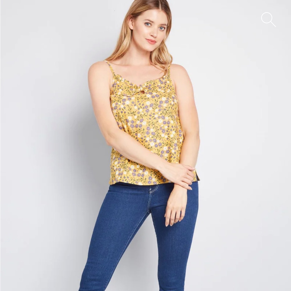 Modcloth spruced up summer sleeveless top size medium